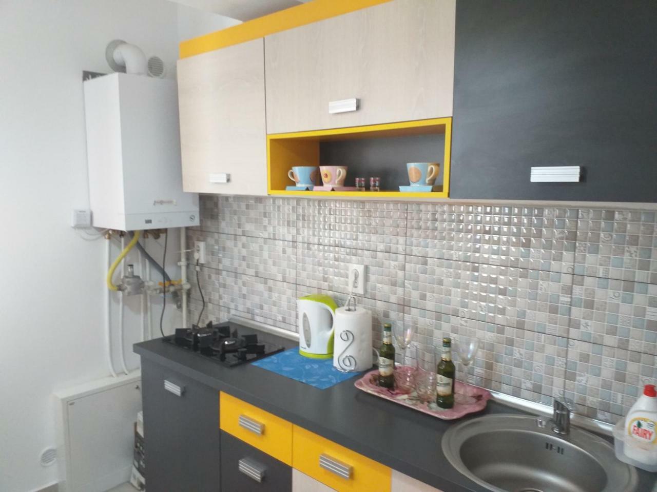Downtown "Rendez-Vous" Luxury Apartamento Bacău Exterior foto